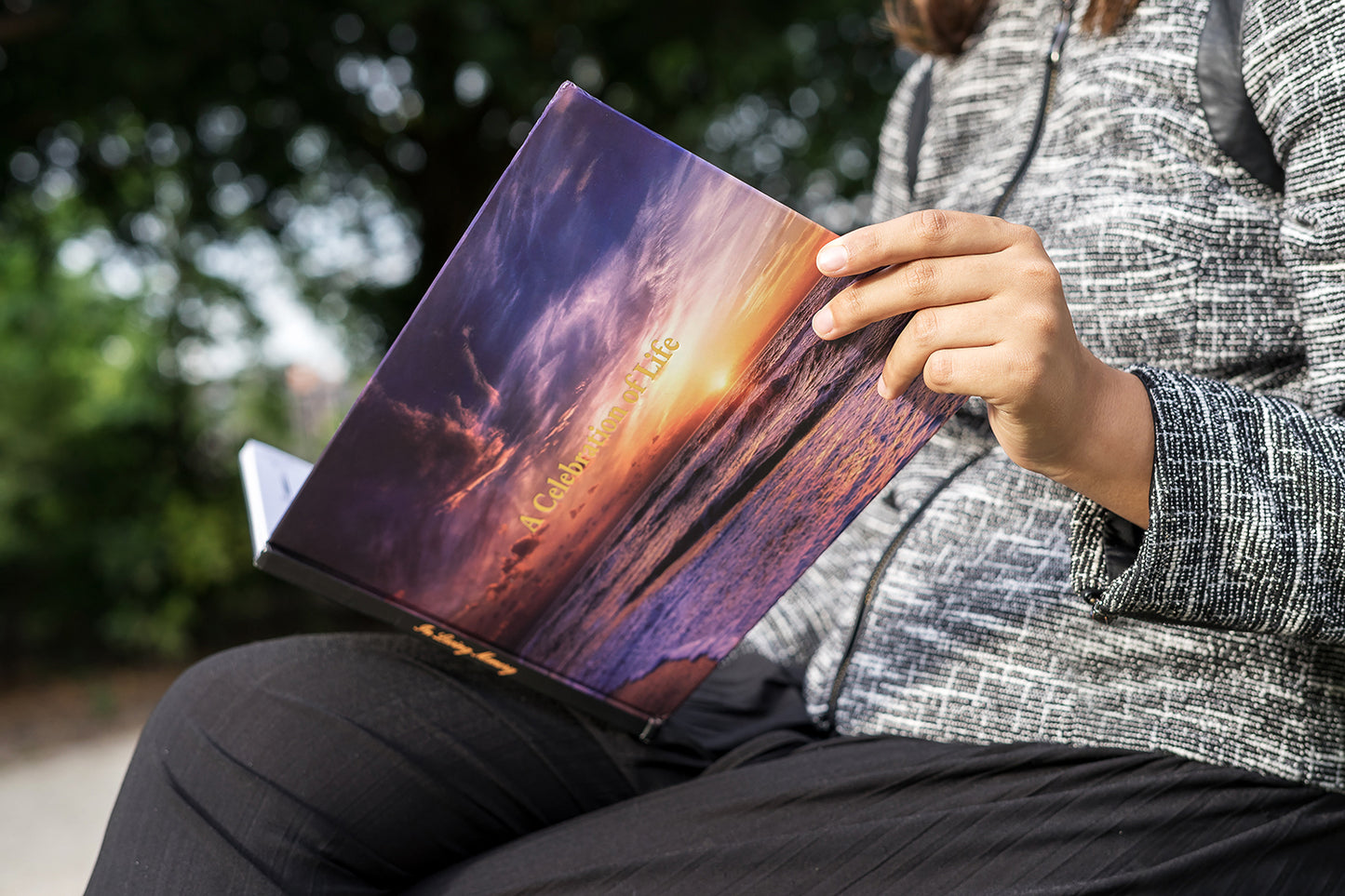 LIFETOO Ocean Hard-Cover Celebration of Life Funeral Guest Book